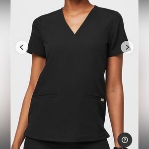 Figs casma three pocket scrub top